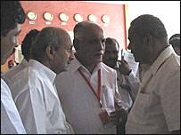 भाजपा ने यूपीए सरकार पर चरमपंथ के ख़िलाफ़ सरकार के रुख़ को नरम बताया है भाजपा ने यूपीए सरकार पर चरमपंथ के ख़िलाफ़ सरकार के रुख़ को नरम बताया है