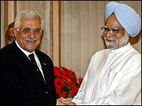 महमूद अब्बास ने इसके पहले मई, 2005 में भारत का दौरा किया था महमूद अब्बास ने इसके पहले मई, 2005 में भारत का दौरा किया था