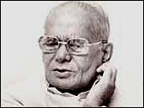भारत छोड़ो आंदोलन से लेकर आपातकाल तक जेपी एक सशक्त आवाज़ बनकर उभरे भारत छोड़ो आंदोलन से लेकर आपातकाल तक जेपी एक सशक्त आवाज़ बनकर उभरे