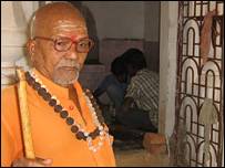 लक्ष्मणानंद सरस्वती की हत्या के बाद उड़ीसा के कई ज़िलों में हिंसा भड़क उठी थी लक्ष्मणानंद सरस्वती की हत्या के बाद उड़ीसा के कई ज़िलों में हिंसा भड़क उठी थी