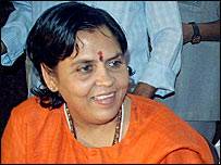 मध्य प्रदेश में उमा भारती की सभाओं में भीड़ उमड़ रही है मध्य प्रदेश में उमा भारती की सभाओं में भीड़ उमड़ रही है