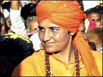 साध्वी प्रज्ञा सिंह ठाकुर सबसे पहले पकड़ी गई थी साध्वी प्रज्ञा सिंह ठाकुर सबसे पहले पकड़ी गई थी