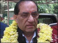 भाजपा ने 'महंगी पड़ी कांग्रेस' को चुनावी नारा बना रखा है भाजपा ने 'महंगी पड़ी कांग्रेस' को चुनावी नारा बना रखा है