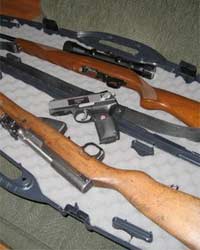 Gund and pistols Gund and pistols