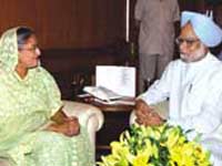Manmohan Singh with Sheike hasina Manmohan Singh with Sheike hasina
