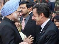 Manmohan singh with Sarkozy Manmohan singh with Sarkozy