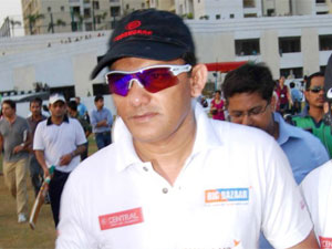Azharuddin's son continues to be in critical condition Azharuddin's son continues to be in critical condition