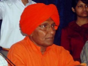 Haryana fails to arrest Swami Agnivesh Haryana fails to arrest Swami Agnivesh