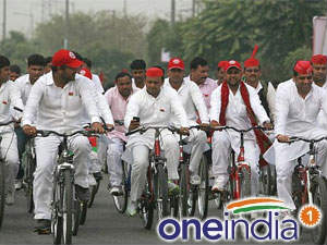 Chief minister of Uttar Pradesh Akhilesh Yadav Chief minister of Uttar Pradesh Akhilesh Yadav