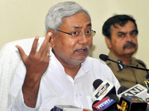 Authorities ban all black items at Kumar’s rally Authorities ban all black items at Kumar’s rally