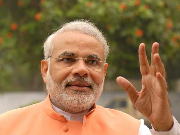 दीपिका, आलिया और अनुष्का से क्या बोले पीएम