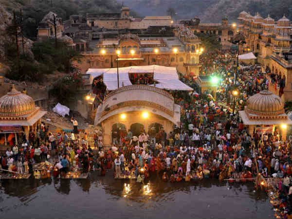 जयपुर में छठ की रौनक