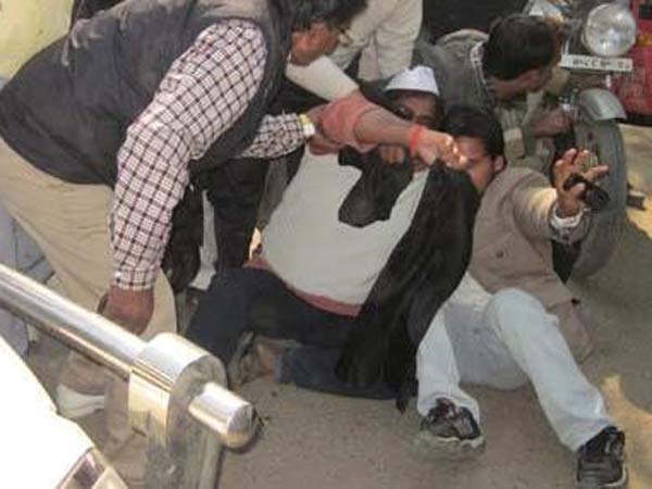 Louise Khurshid run over protesting handicapped Louise Khurshid run over protesting handicapped