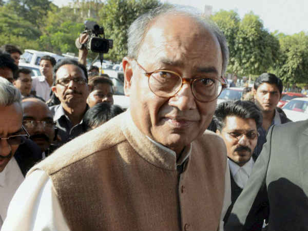 कार्रवाई पर सवाल नहीं, लेकिन सबूत देना चाहिए