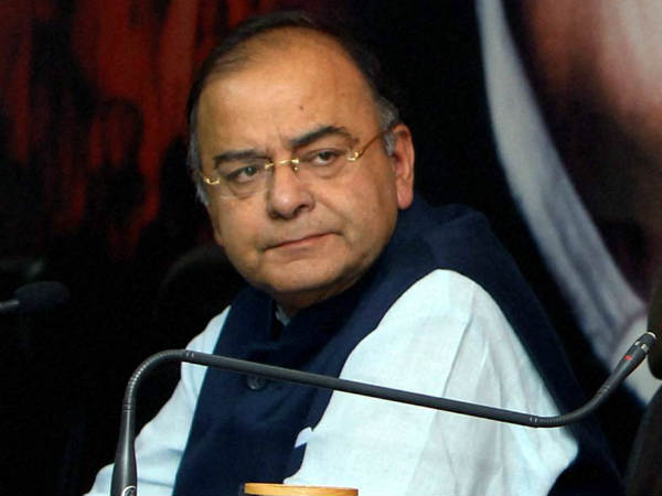'जेटली ने फेसबुक ब्लॉग लिखकर राहुल को घेरा'