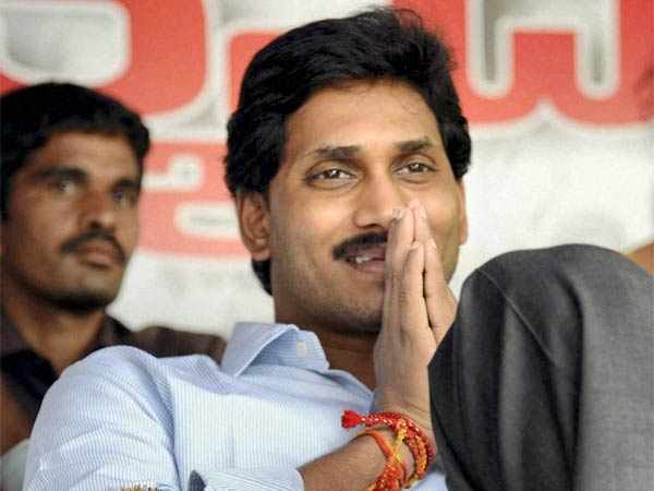 Congress releases letters written by TDP, YSR Congress supporting creation of Telangana Congress releases letters written by TDP, YSR Congress supporting creation of Telangana