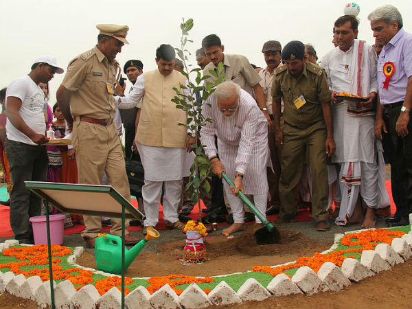छवि बदलने की नीति