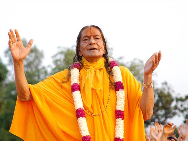 कृपालु जी महाराज