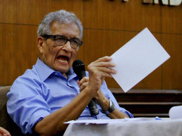 लोकतंत्र खतरे में