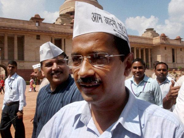 हवाला द्वारा चंदे पर सवाल