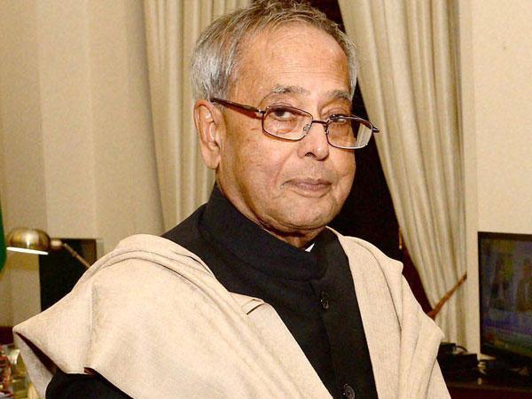 President Pranab Mukherjee greets nation on Christmas eve President Pranab Mukherjee greets nation on Christmas eve