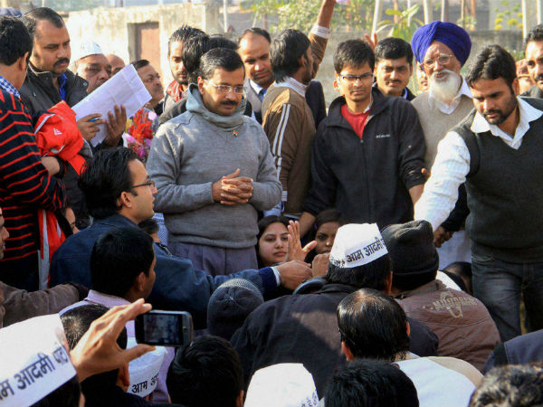 Arvind Kejriwal may go for auto fare hike Arvind Kejriwal may go for auto fare hike