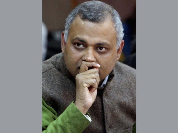 आम आदमी पार्टी को बताया एंटी औरत पार्टी