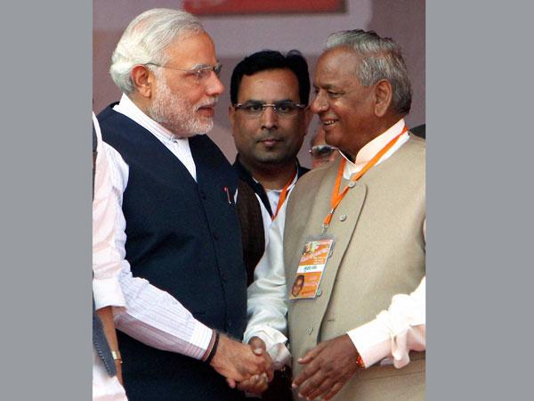 नरेंद्र मोदी और कल्‍याण सिंह 