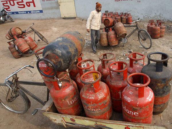 रेलवे का भी नहीं बढ़ेगा किराया