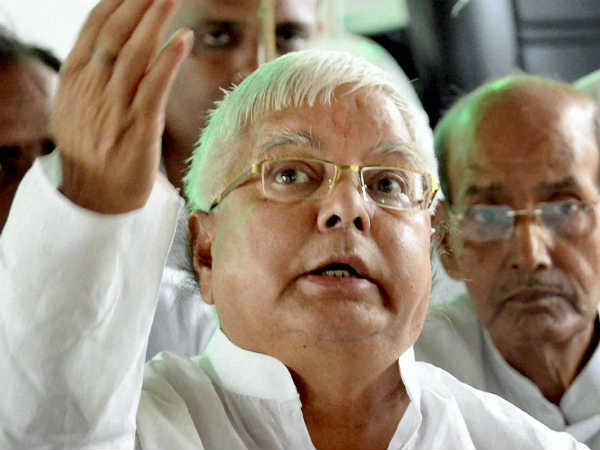 लालू बोले- 'इस बार के चुनाव में सब कुछ दांव पर'
