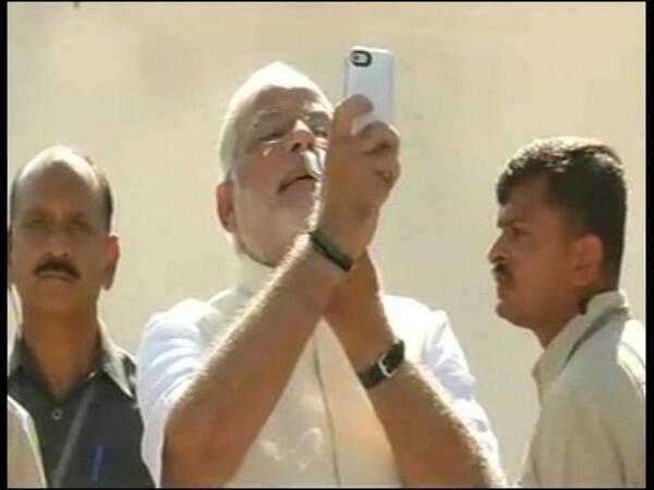 वोट के बाद मोदी की तस्वीर