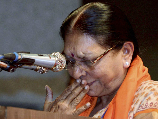 हार्दिक पटेल की वजह से आनंदीबेन की कुर्सी चली गई