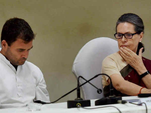 वर्ष 2013 में हर तरफ से बुरी खबर