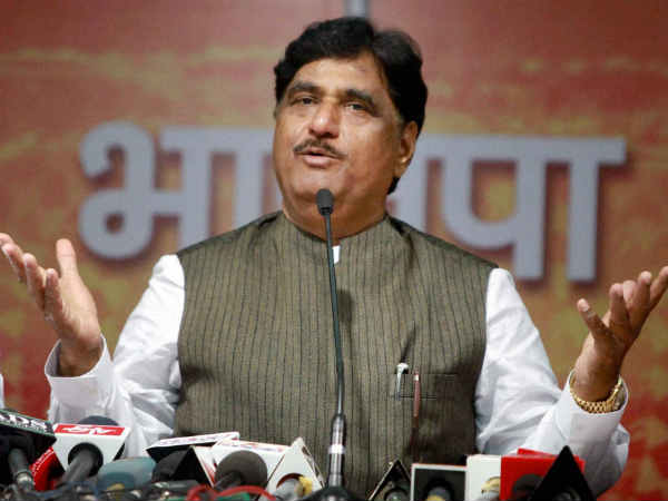 NCP leader Dhananjay Munde demanded a probe into death of former union minister Gopinath Munde NCP leader Dhananjay Munde demanded a probe into death of former union minister Gopinath Munde