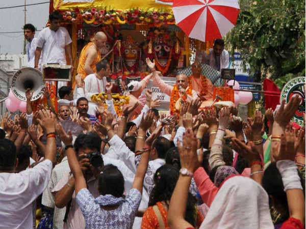 जम्मू में रथयात्रा