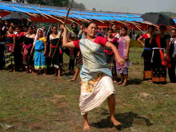 गुवाहाटी में करबी दोमाही पर्व