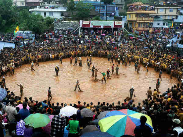शिलॉन्ग में बेहदिंखलम पर्व