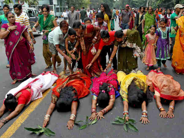 कोलकाता में छट पूजन