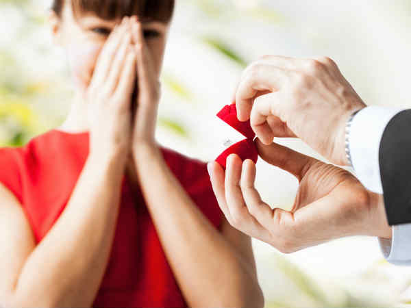 पति पत्नी को पार करने होते हैं सात पुल