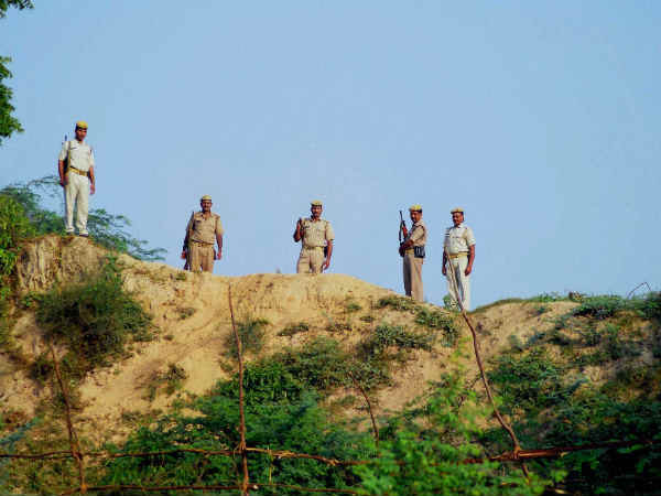 UP police Abdul Karim tunda UP police Abdul Karim tunda