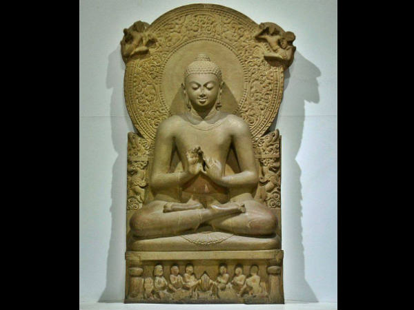 बुद्ध का स्टेचू