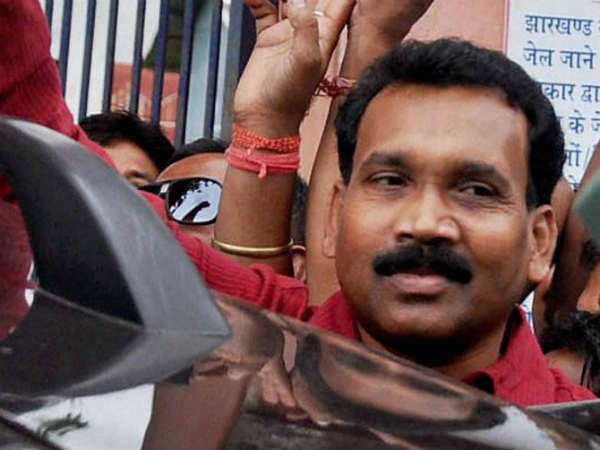 Close shave for former Jharkhand CM Madhu Koda, family Close shave for former Jharkhand CM Madhu Koda, family