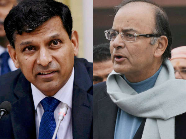 'केंद्र और आरबीआई को एक-दूसरे की मंशा का आदर करना चाहिए'