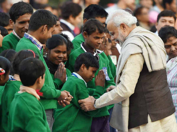 नरेन्द्र मोदी