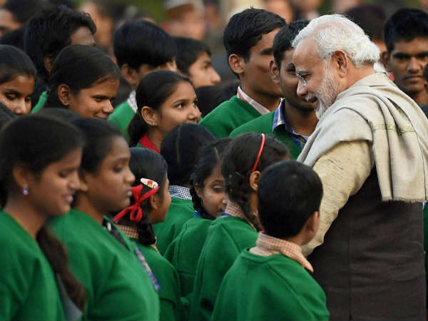 नरेन्द्र मोदी