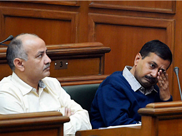 केजरीवाल सरकार की बढ़ी मुसीबतें