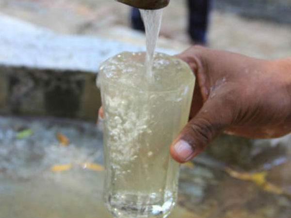 अगर आप भी पीते हैं बर्फ वाला शरबत तो जरूर पढ़ लें ये खबर... अगर आप भी पीते हैं बर्फ वाला शरबत तो जरूर पढ़ लें ये खबर...