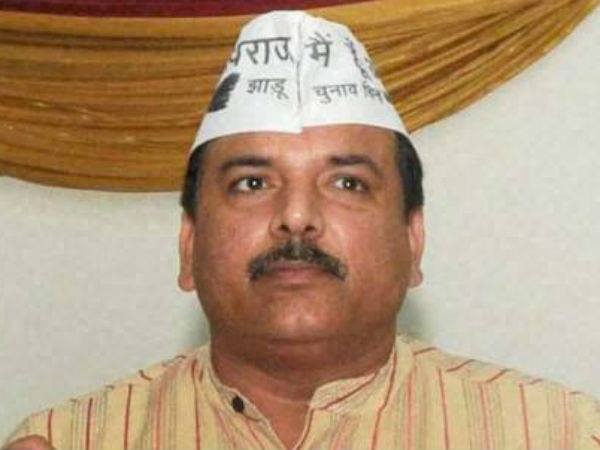 नगर पालिका अध्यक्ष के पद पर AAP के 2 उम्मीदवार जीते