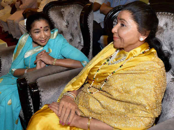 आशा भोंसले