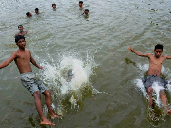 अगरतला में युवक